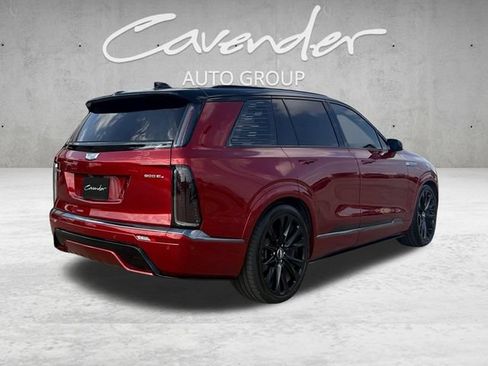 Used 2026 Cadillac Vistiq Platinum AWD/4WD image 16