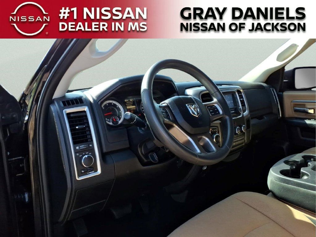 Used 2021 RAM 1500 Classic SLT AWD/4WD image 10