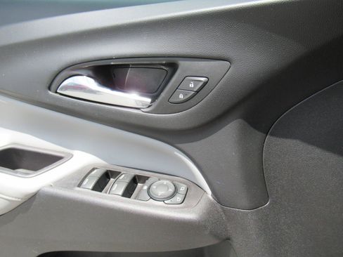 Used 2019 Chevrolet Equinox Premier FWD image 20