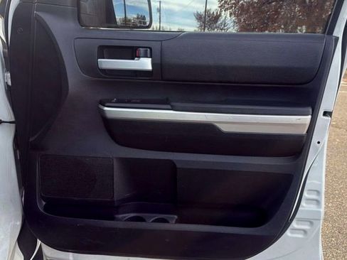 Used 2015 Toyota Tundra SR5 image 14