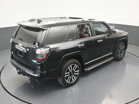 Used 2022 Toyota 4Runner Limited AWD/4WD image 15