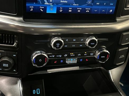 Used 2023 Ford F150 Lariat AWD/4WD image 24