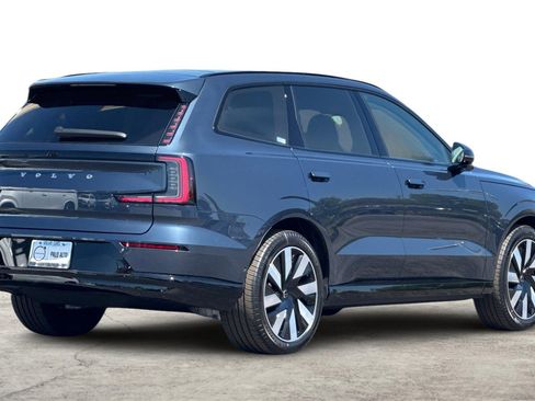 Used 2025 Volvo EX90 Ultra image 3