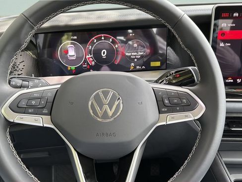 New 2026 Volkswagen Tiguan SE AWD/4WD image 11