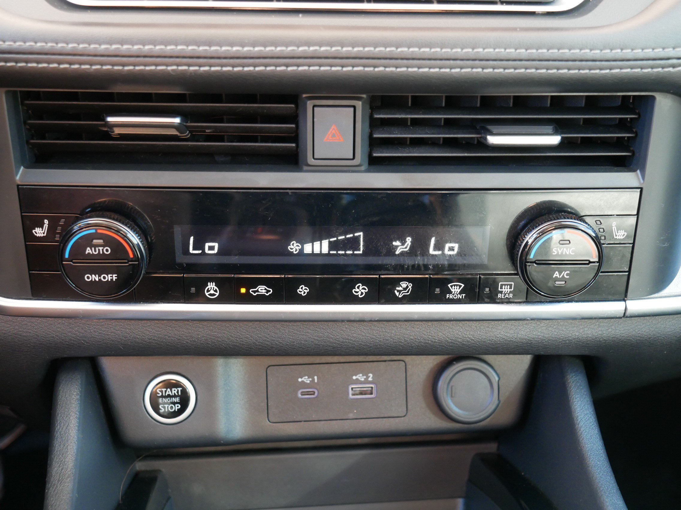 Certified 2023 Nissan Rogue SV w/ SV Premium B Package AWD/4WD image 23