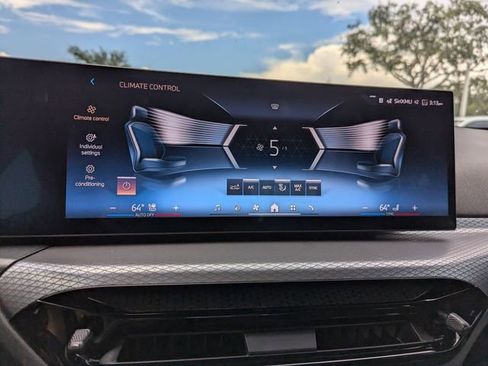 New 2025 BMW 330i xDrive Sedan w/ Premium Package image 24