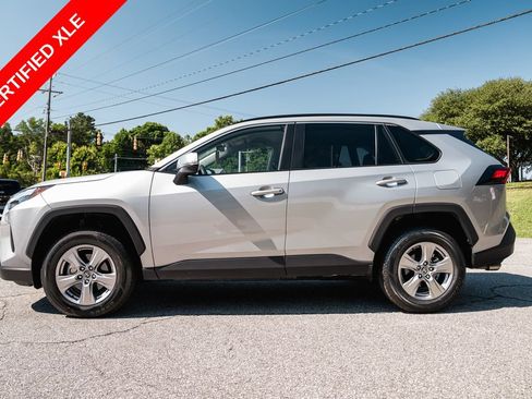 Certified 2025 Toyota RAV4 XLE FWD image 4