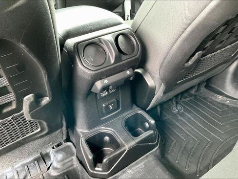 Used 2019 Jeep Wrangler Unlimited Rubicon AWD/4WD image 10