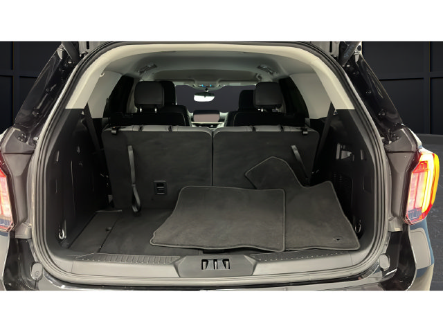 Used 2025 Ford Explorer Active w/ Active Comfort Package AWD/4WD image 27
