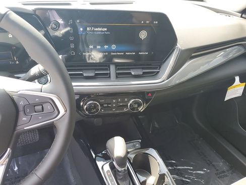 New 2026 Chevrolet Trax ACTIV FWD image 24