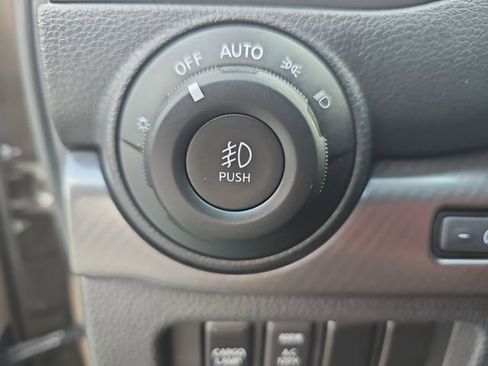 Used 2021 Nissan Titan PRO-4X w/ Pro-4x Convenience Package image 25