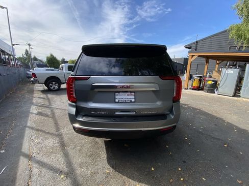 Used 2023 GMC Yukon Denali w/ Denali Reserve Package AWD/4WD image 5