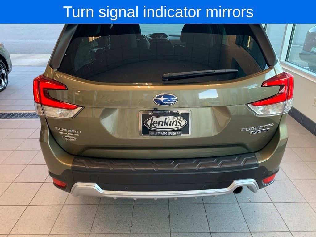 Used 2023 Subaru Forester Touring AWD/4WD image 15
