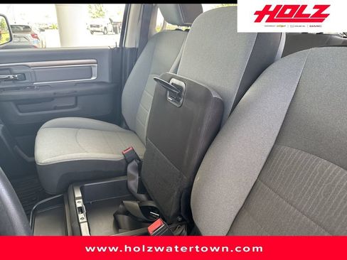 Used 2023 RAM 1500 Classic SLT AWD/4WD image 21