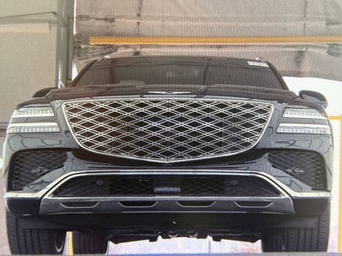 Used 2025 Genesis GV80 3.5T Prestige image 10