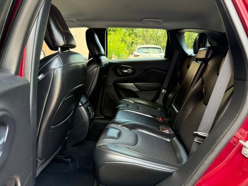 Used 2021 Jeep Cherokee Latitude Lux w/ Trailer Tow Group image 14