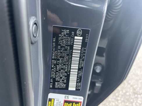 Used 2025 Toyota Camry SE w/ Convenience Package FWD image 36