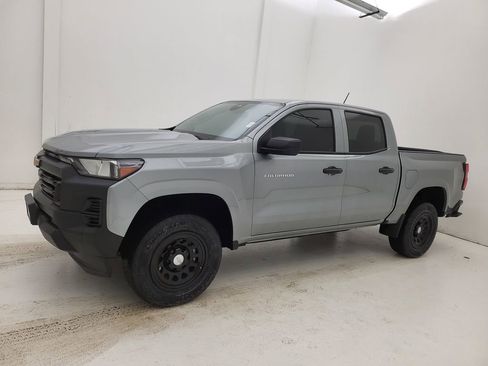 Used 2024 Chevrolet Colorado W/T image 15