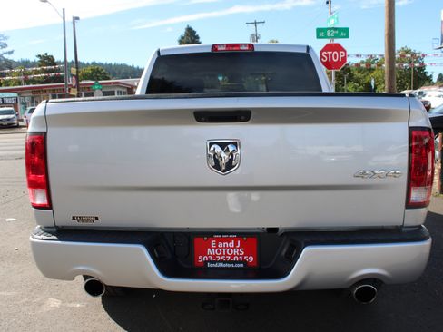 Used 2016 RAM 1500 Express image 5
