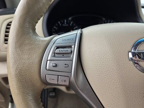 Used 2014 Nissan Altima 2.5 SL w/ Moonroof Package FWD image 25