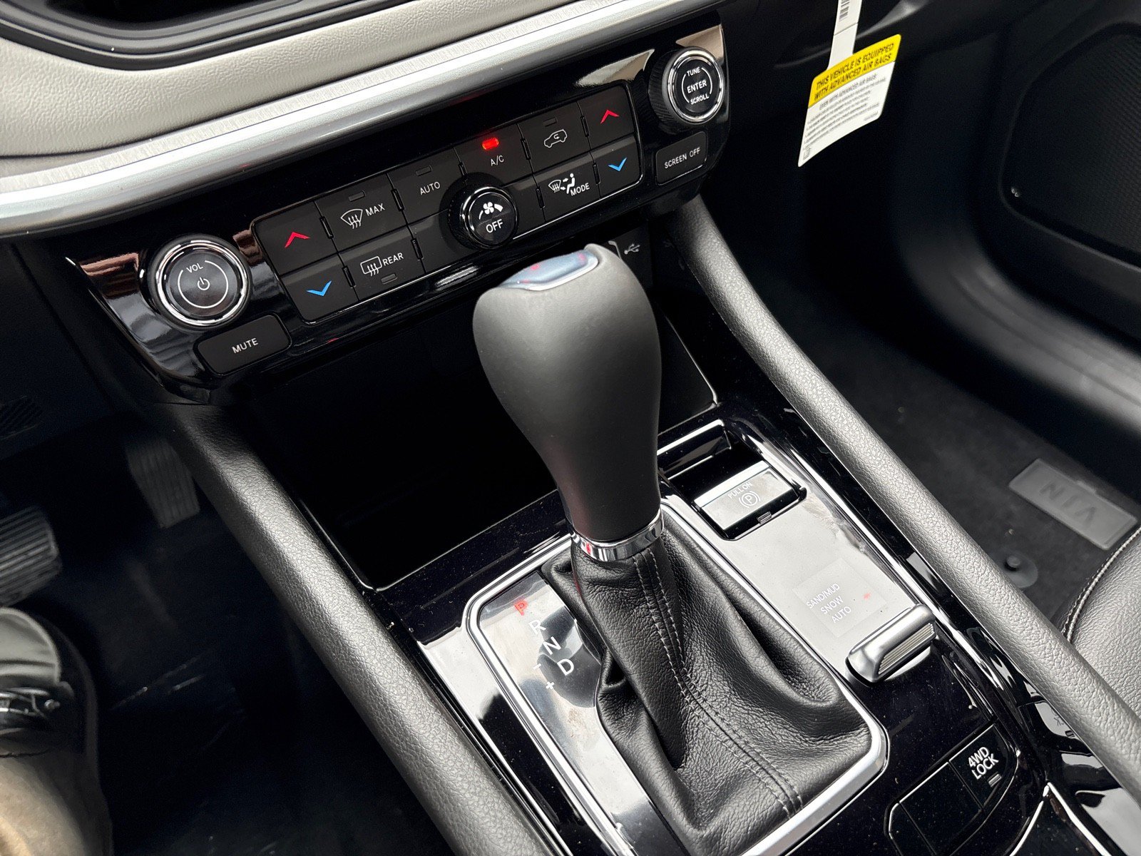 New 2026 Jeep Compass Limited AWD/4WD image 16