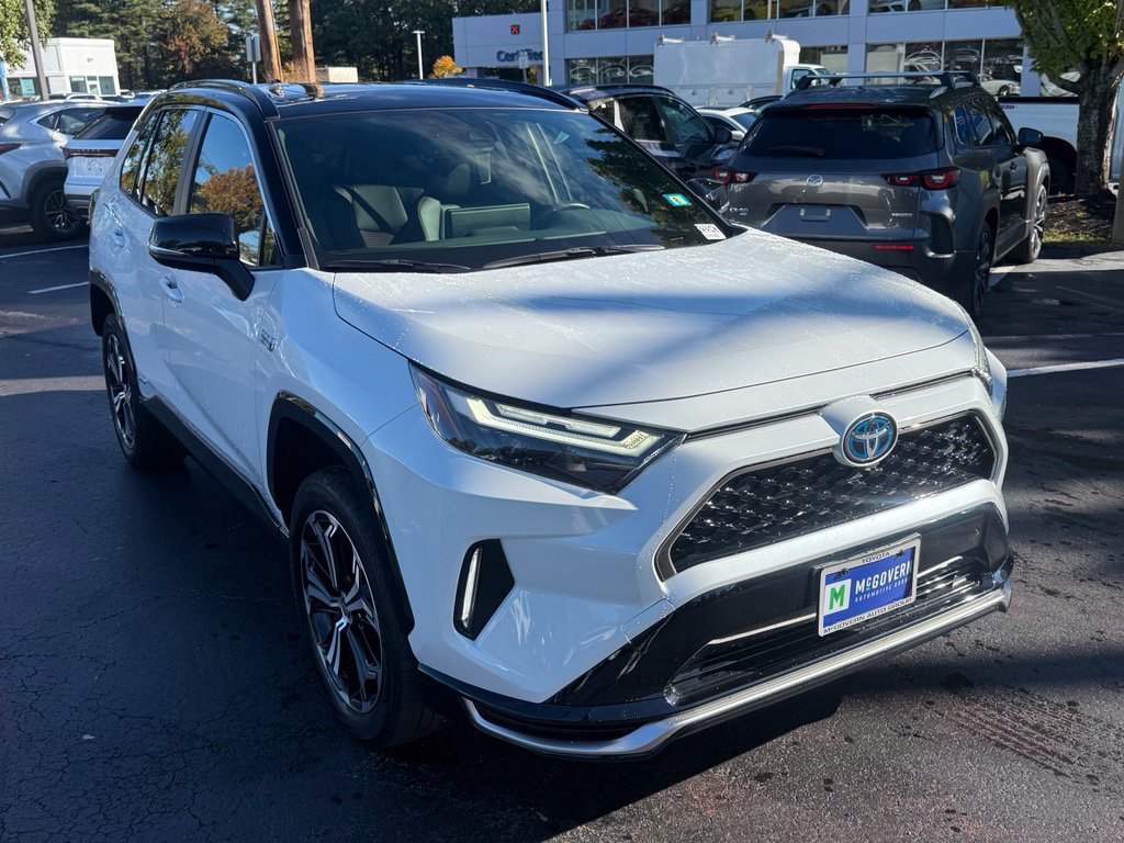 Used 2023 Toyota RAV4 XSE w/ Weather Package AWD/4WD image 11