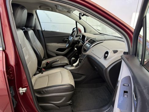 Used 2016 Chevrolet Trax LTZ image 35