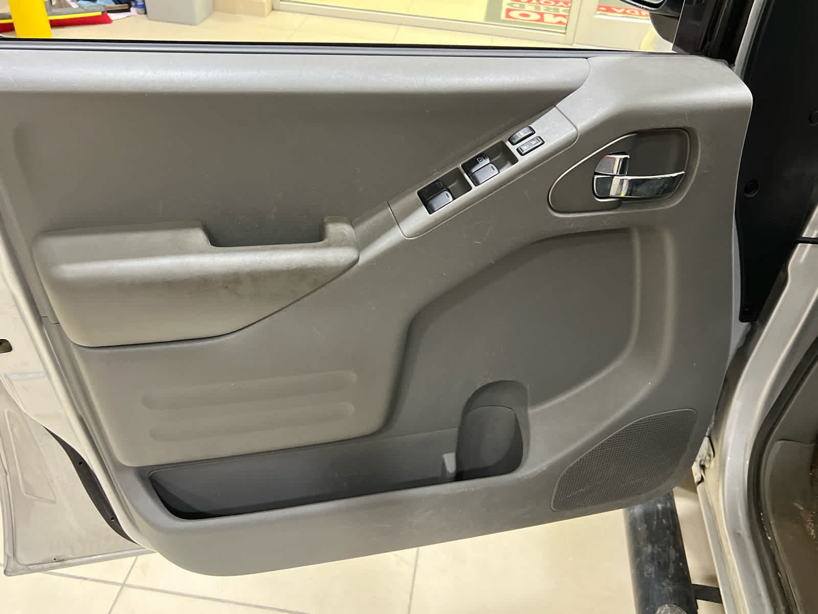 Used 2016 Nissan Frontier Desert Runner RWD image 9