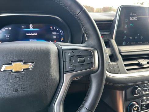 Used 2023 Chevrolet Suburban Premier RWD image 23