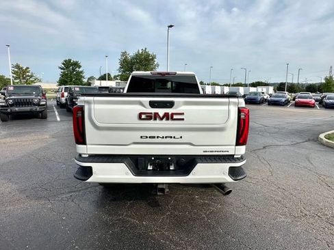 Used 2024 GMC Sierra 2500 Denali w/ Denali Reserve Package AWD/4WD image 12