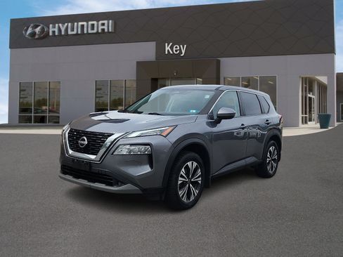 Used 2023 Nissan Rogue SV AWD/4WD image 7