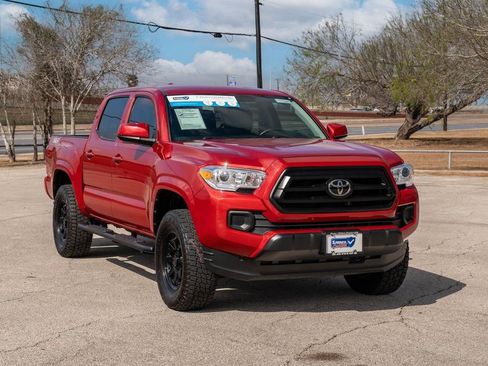 Used 2023 Toyota Tacoma SR AWD/4WD image 1