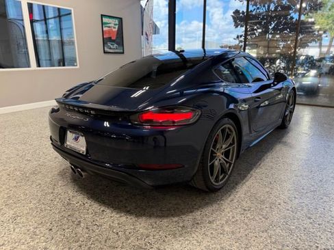 Used 2017 Porsche 718 Cayman S RWD image 7