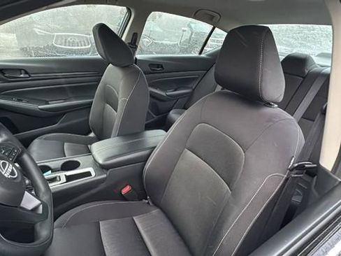 Used 2024 Nissan Altima 2.5 S image 32