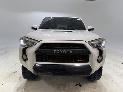 Used 2016 Toyota 4Runner TRD Pro image 2