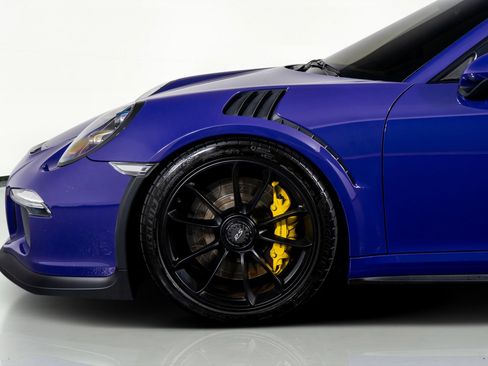 Used 2016 Porsche 911 GT3 RS image 18