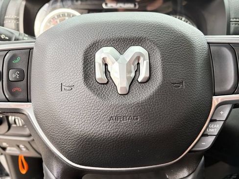 Used 2023 RAM 1500 Laramie RWD image 9