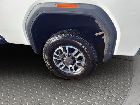 Certified 2023 GMC Sierra 3500 SLT w/ SLT Convenience Package image 18