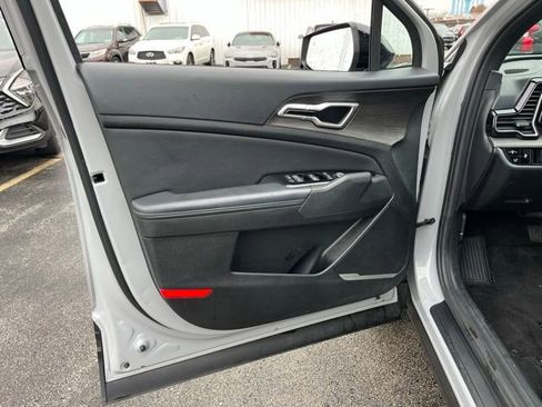Certified 2023 Kia Sportage X-Line w/ X-Line Premium Package image 19