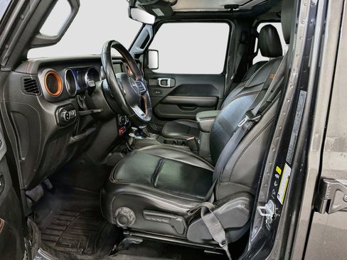 Used 2022 Jeep Gladiator Mojave w/ Cold Weather Group AWD/4WD image 13
