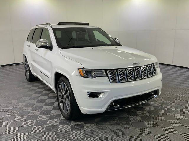 Used 2017 Jeep Grand Cherokee Overland AWD/4WD image 3