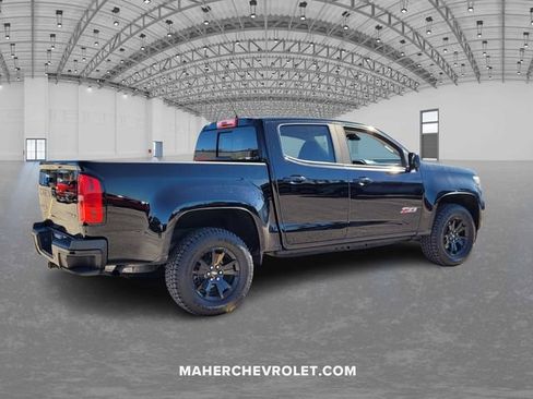 Used 2021 Chevrolet Colorado Z71 w/ Z71 Midnight Edition image 7