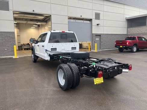 New 2026 Ford F550 4x4 Crew Cab image 7