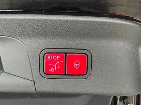 Used 2023 Mercedes-Benz GLC 300 4MATIC Coupe w/ AMG Line image 39