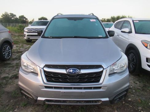 Used 2017 Subaru Forester 2.5i w/ Alloy Wheel Package AWD/4WD image 2