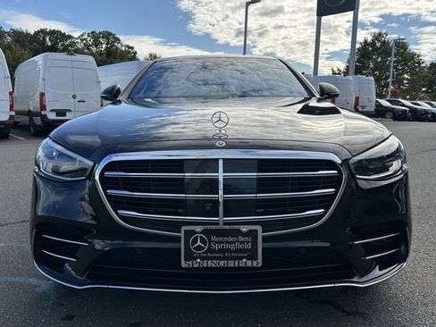 Used 2025 Mercedes-Benz S 580 4MATIC Sedan image 2