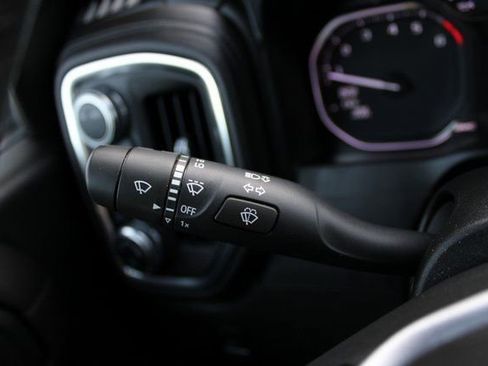 Used 2021 GMC Sierra 1500 Elevation image 17