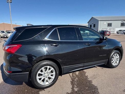 Used 2018 Chevrolet Equinox LT image 8