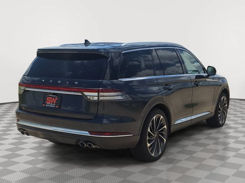 Used 2022 Lincoln Aviator Reserve w/ Equipment Group 201A AWD/4WD image 7