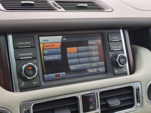 Used 2012 Land Rover Range Rover HSE image 33